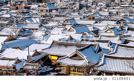 Roof of Jeonju traditional Korean village Roof of Jeonju traditional Korean village 31106601