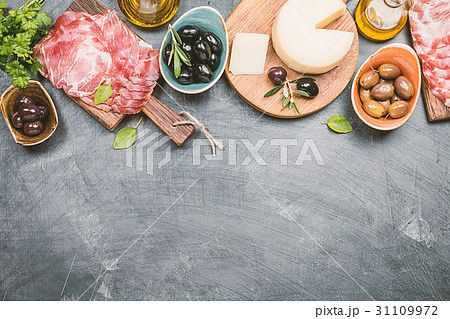 Typical italian antipasto 31109972