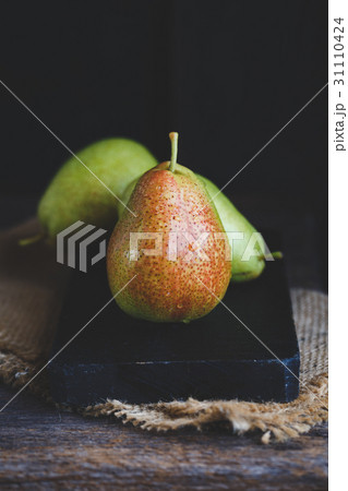 Fresh Forelle Pears 31110424