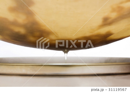 鰹だしの抽出 31119567