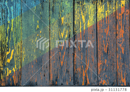 Coloured rostrum made of wooden planks 31131778