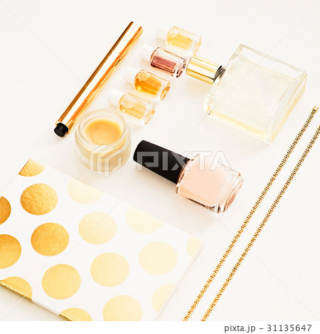 Woman's glamour make up products and accessories Woman's glamour make up products and accessories 31135647