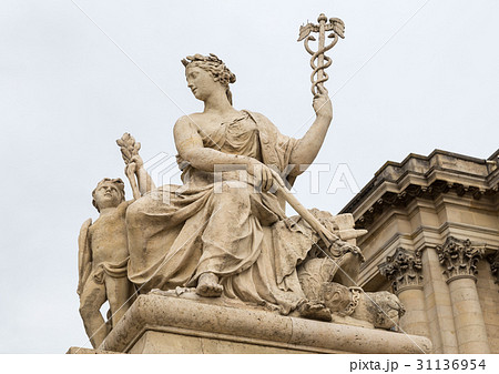 Statues at the Palace of Versailles, France Statues at the Palace of Versailles, France 31136954