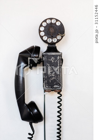 Close up of vintage phone, studio shot 31152446