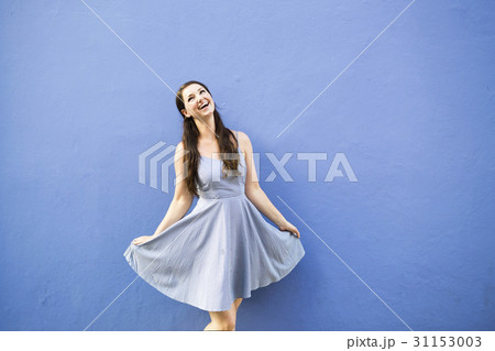 Beautiful happy woman dancing 31153003