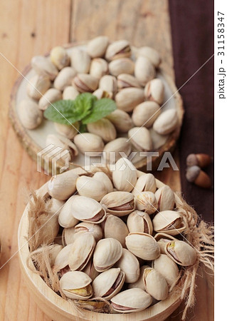 Pistachios is delicious for healthy Pistachios is delicious for healthy 31158347