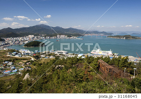 浮かぶ島 前面 近景 31168045