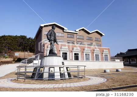 韓国 モニュメント 記念碑 31168230