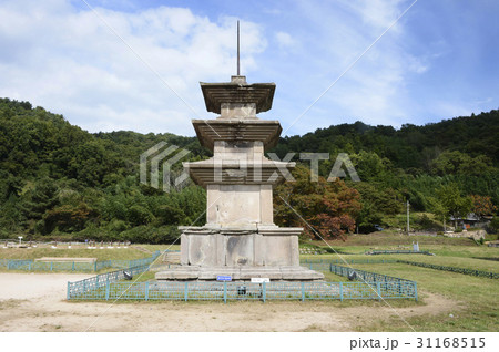 レース感買わ 国宝 石塔 31168515