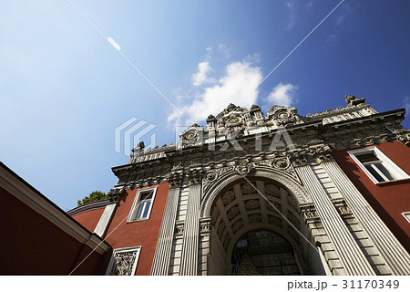 ローアングル 下アングル 低角度 31170349