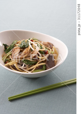 タコパスタ 食事 箸 31172048