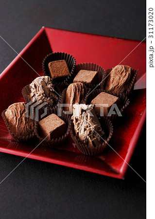 バレンタインデー 皿 静物 31173020