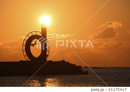 カモメ灯台 機張郡 夕焼け 31175417
