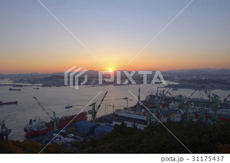 夕焼け 産業 蔚山港 31175437