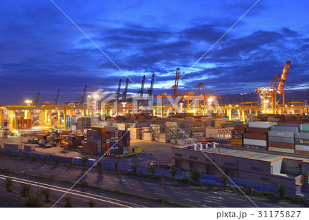 クレーン 釜山 釜山新港湾 31175827