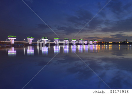 反射 反影 釜山 31175918