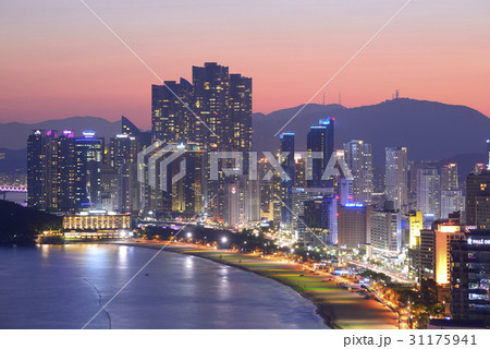 高層ビル マリンシティ 夜景 31175941