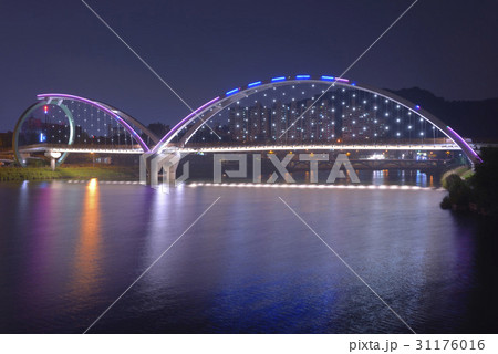 川 河 橋 31176016