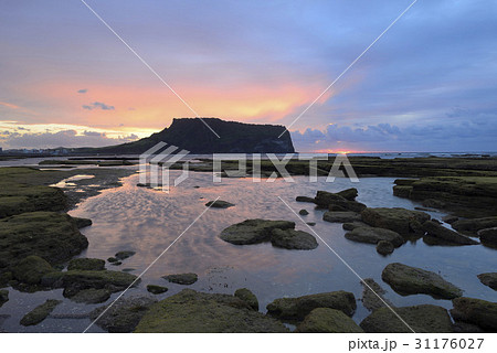 光打撃海岸 城山日出峰 世界文化遺産 31176027