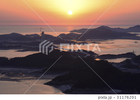 海 島 景色 31176201