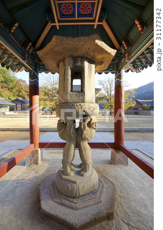 古建築 国宝 石灯 31177342