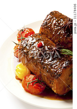 ミニトマト 肉 静物 31178406