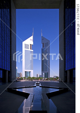 高層建築 景色 モダン建築 31179615
