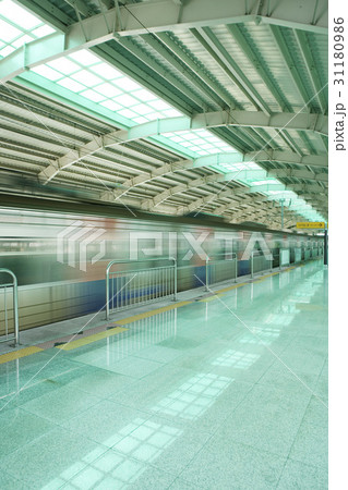 交通 モーション 電車 31180986