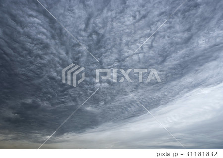 雲 雲の背景 暗雲 31181832