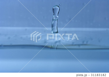 水 水滴 水揚げ 31183182