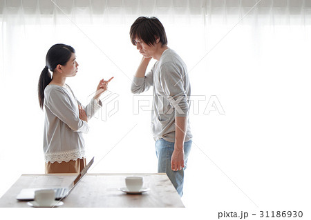 夫婦喧嘩 31186930