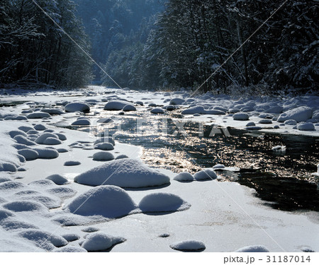 小川 谷 雪景色 31187014