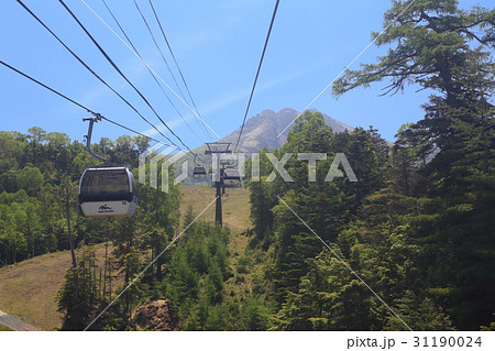 ロープウェイから見た日光白根山 31190024