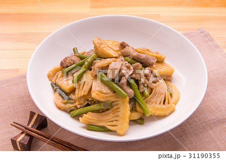 豚肉とにんにくの芽炒め 豚肉とにんにくの芽炒め 31190355