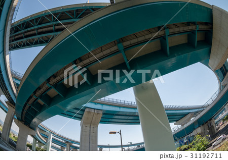 下から見たジャンクションの立体交差-フィッシュアイ 31192711