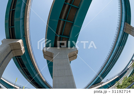 頭上のジャンクションの高架橋 31192714