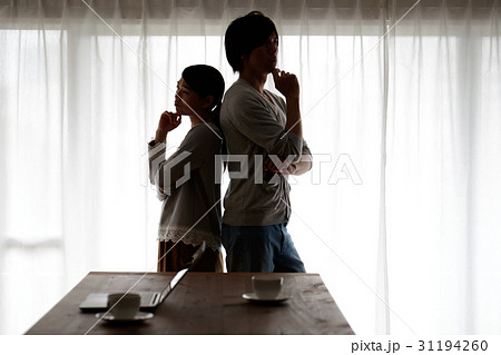 夫婦喧嘩・シルエット 夫婦喧嘩・シルエット 31194260