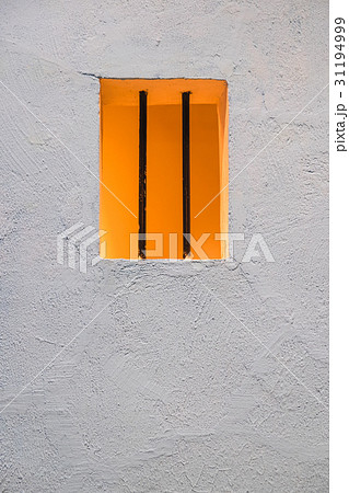 traditional chinese window with white wall 31194999