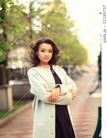 Portrait of romantic girl 31198737