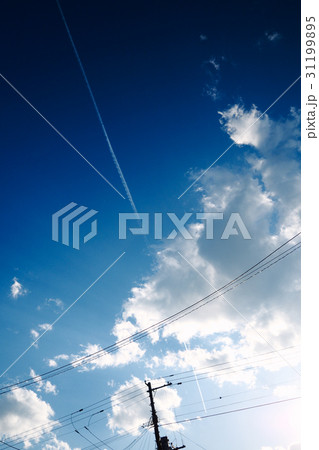 飛行機雲 31199895