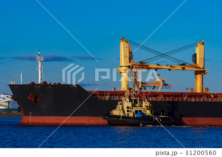 Black cargo ship mooring 31200560