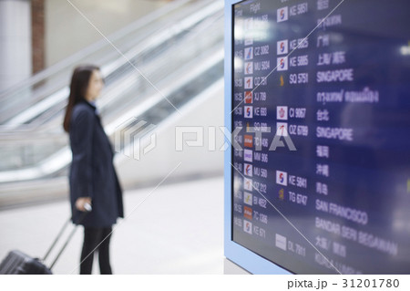 空港 ビジネスウーマン 女性 31201780