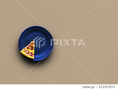 Slice of italian cuisine pizza Slice of italian cuisine pizza 31202951