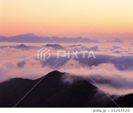 山 雲海 日の出 31203520