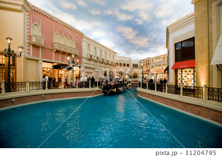 ウォーター 小船 屋内 31204795