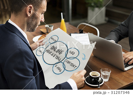 Online Marketing Strategy Management Icon Online Marketing Strategy Management Icon 31207346