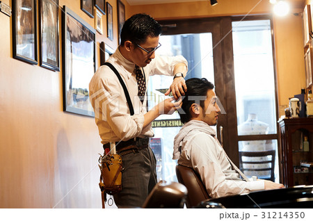理容　ヘアセット　仕上げ 31214350