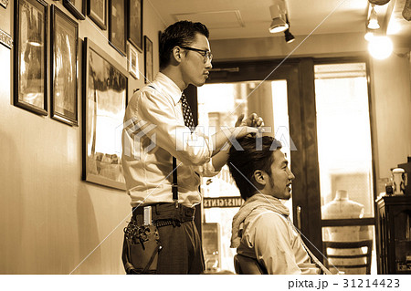 理容　ヘアセット　仕上げ 31214423