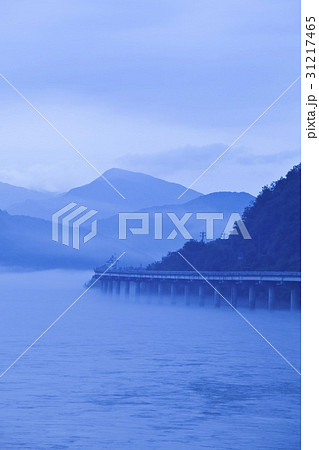 江原道 江村 霧 31217465