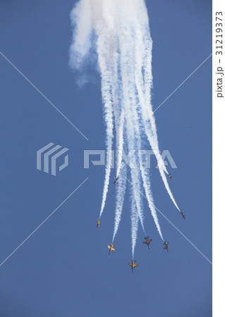 ひこうき雲 ヒコウキ雲 飛行機雲 31219373